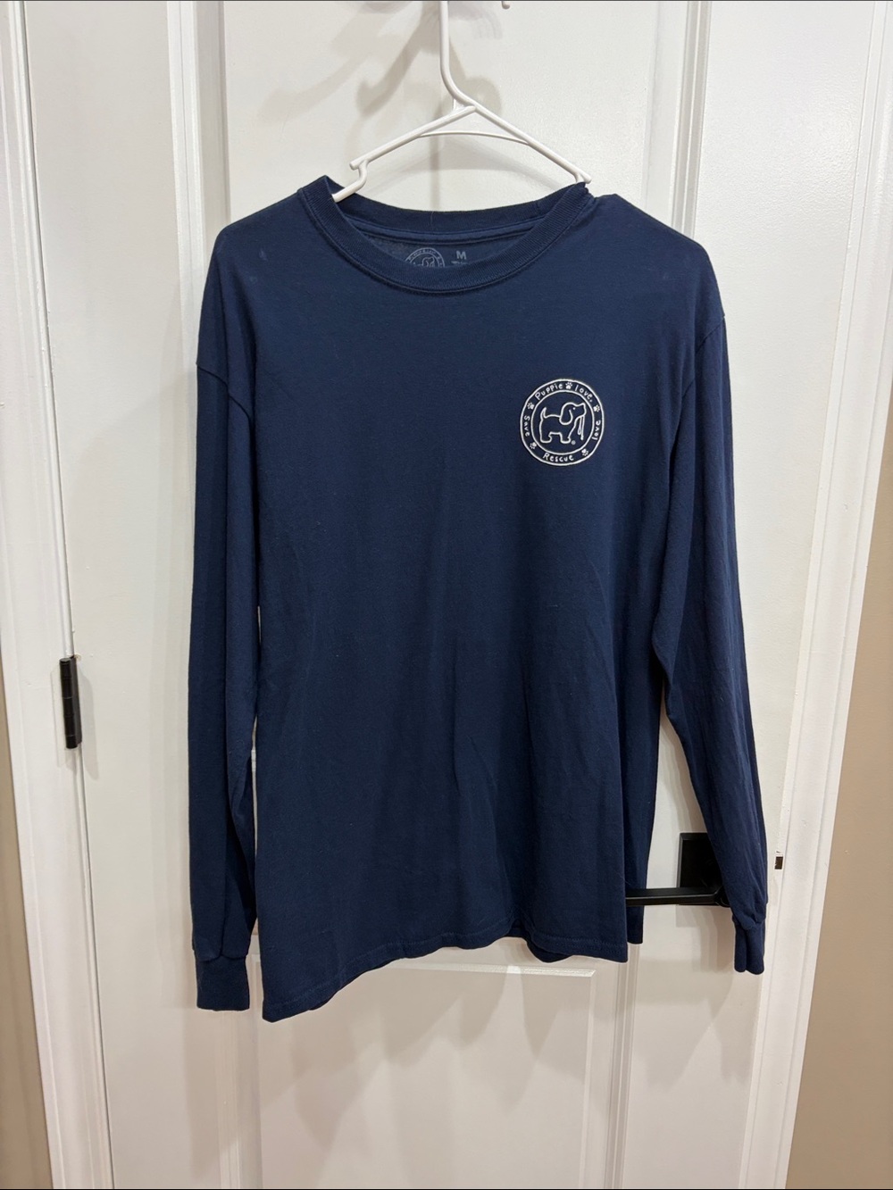 Women's Navy Long-Sleeve Graphic Tee - Unknown Brand